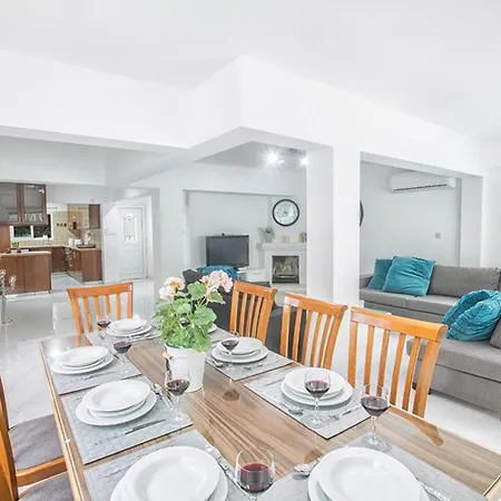 Villa Imagine Your Family Renting A Luxury Holiday Close To Protaras' Main Attractions, 1238